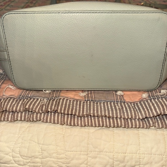 Fossil Women's Mint Green Leather Bag. (BT 1) - Picture 6 of 16